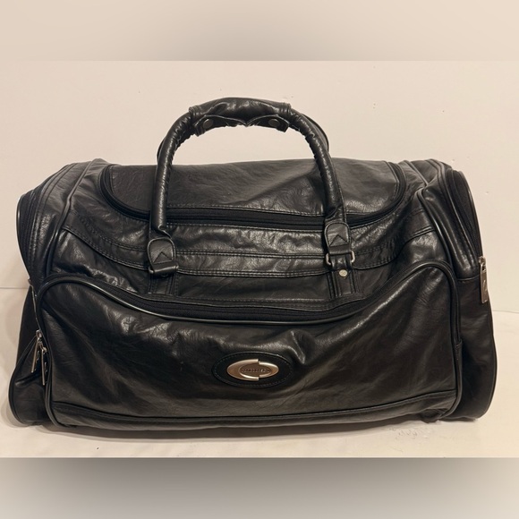 Concourse Leather Duffel Travel Bag Approximately 21x11x10 Removable Strap - Picture 1 of 16